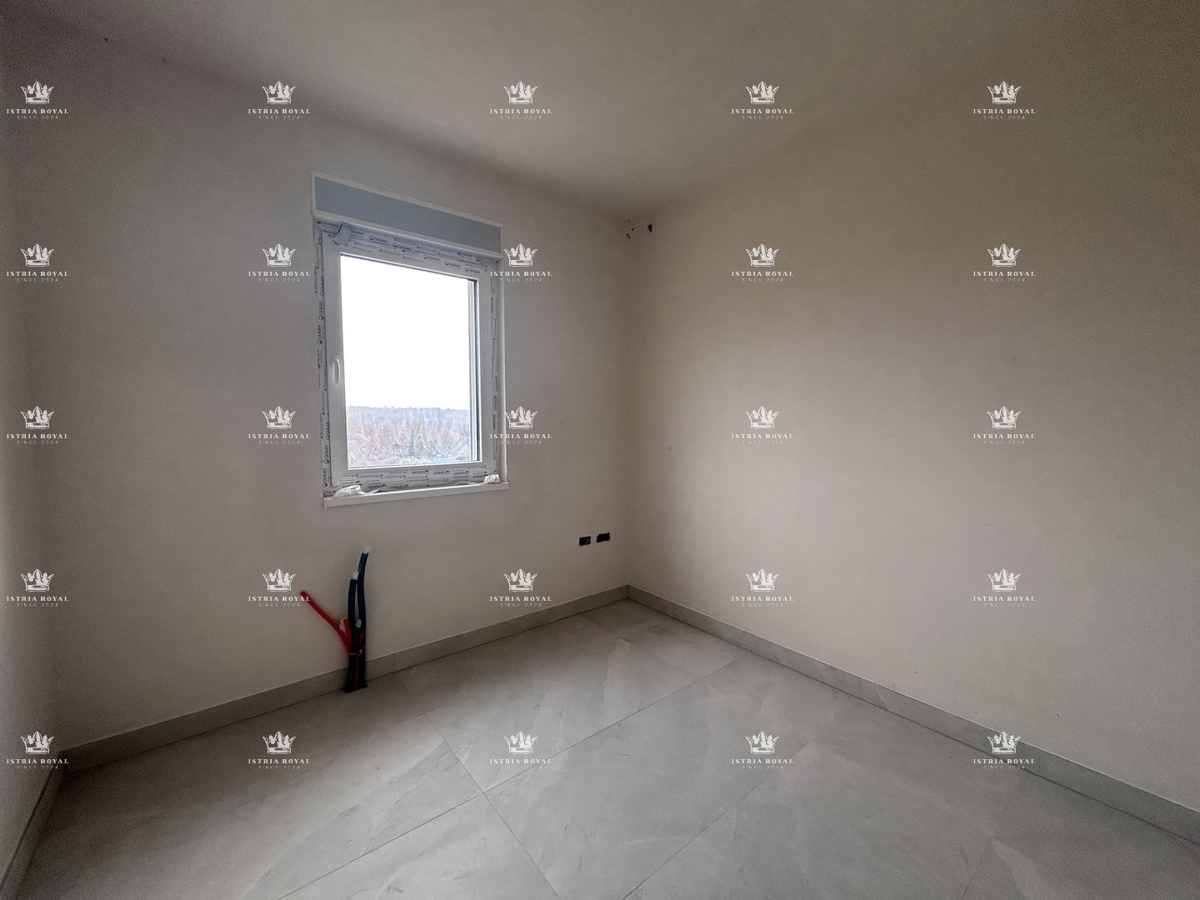 Istria, Umag, appartamento 64m2, 2 camere da letto + soggiorno, garage, ripostiglio, piscina, secondo piano