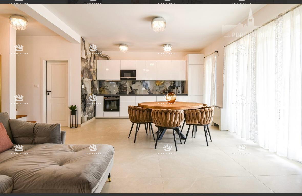 Istra, Poreč, duplex 150m2, vendita, 3 camere da letto + soggiorno, parcheggio, adatto per affitto di ville per vacanze