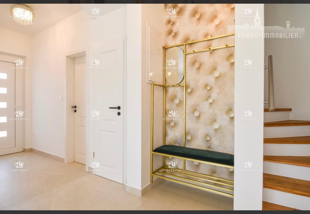 Istra, Poreč, duplex 150m2, vendita, 3 camere da letto + soggiorno, parcheggio, adatto per affitto di ville per vacanze