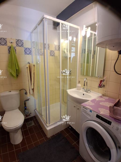 Istra, Červar Porat, PRIMA FILA SUL MARE! appartamento 62m2, 2 camere da letto + soggiorno, terrazza