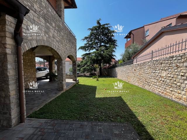 Istria, Pula, vendita di una casa in pietra ristrutturata con piscina, centro, opportunità, affitto turistico.