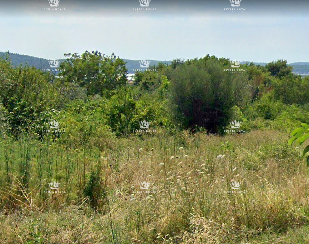 Istria, Medulin, terreno edificabile con progetto per una casa familiare, 180.000 €