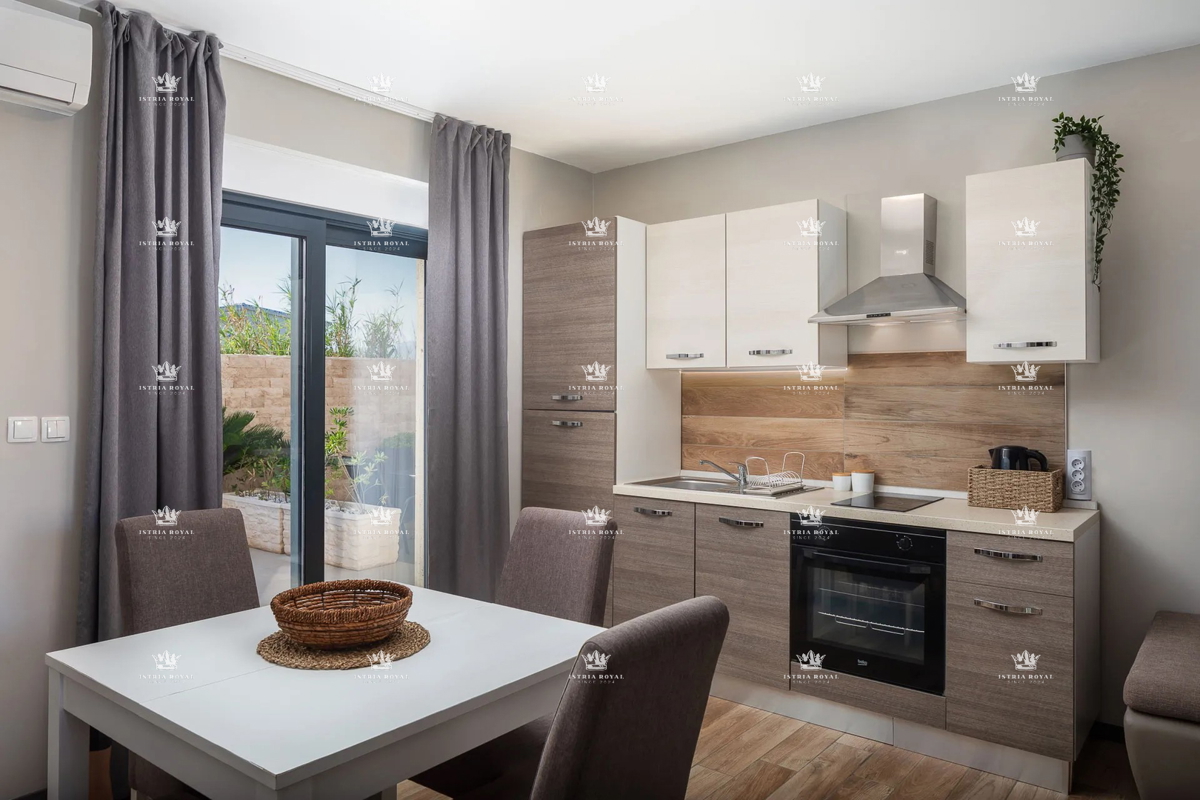 Villa di lusso con vista mare e piscina – Pag, 130 m dalla spiaggia