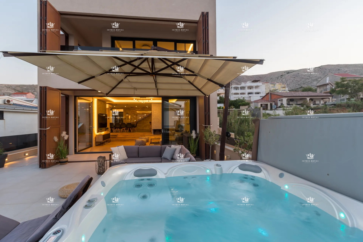Villa di lusso con vista mare e piscina – Pag, 130 m dalla spiaggia
