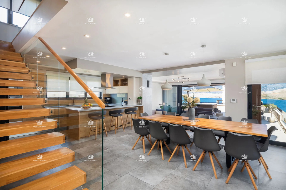 Villa di lusso con vista mare e piscina – Pag, 130 m dalla spiaggia