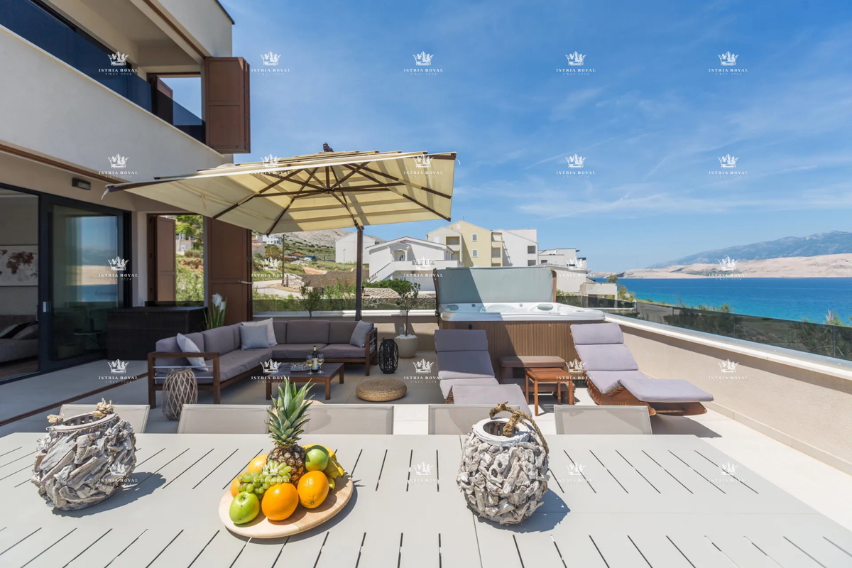 Villa di lusso con vista mare e piscina – Pag, 130 m dalla spiaggia