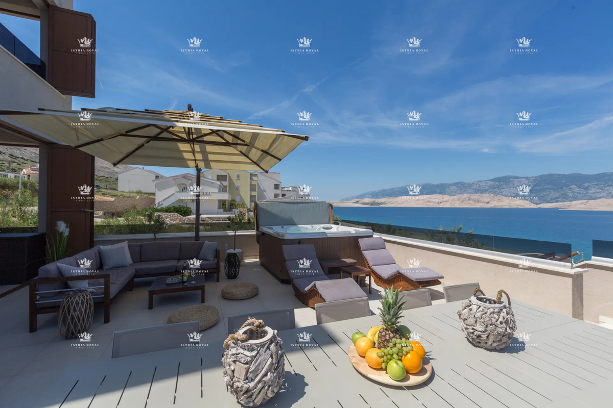 Villa di lusso con vista mare e piscina – Pag, 130 m dalla spiaggia