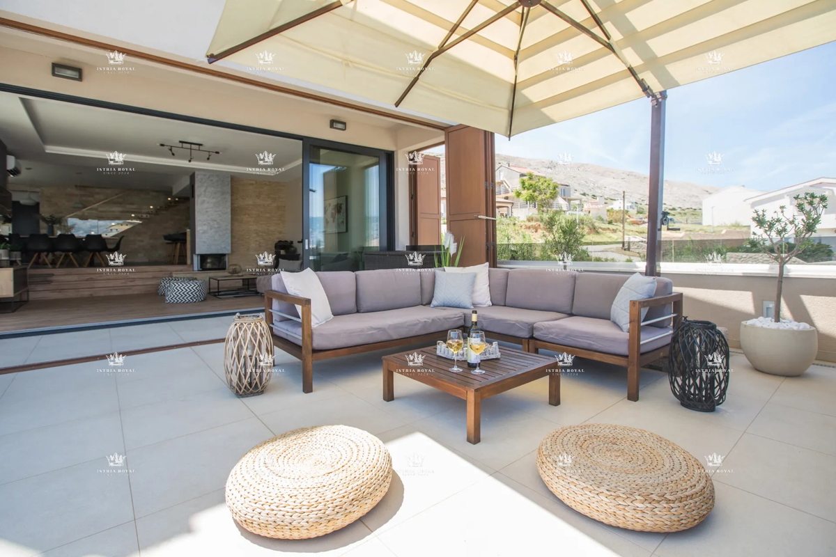 Villa di lusso con vista mare e piscina – Pag, 130 m dalla spiaggia