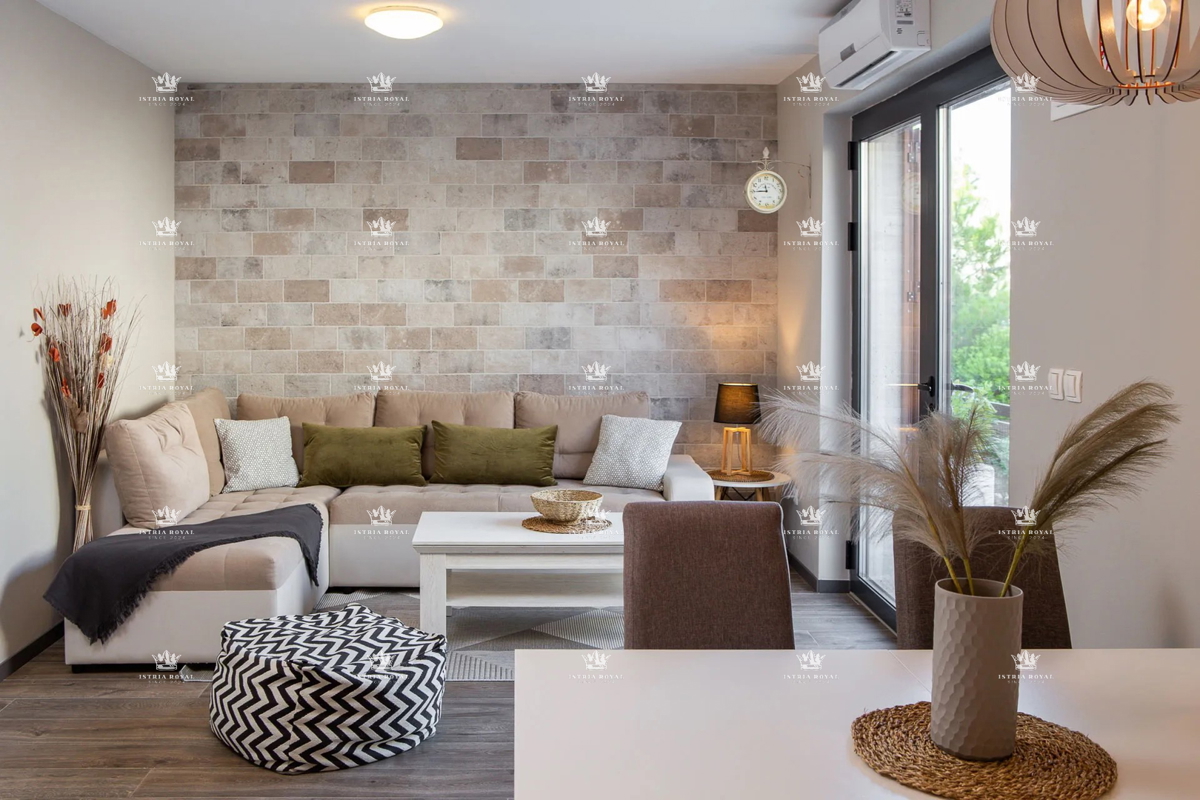 Villa di lusso con vista mare e piscina – Pag, 130 m dalla spiaggia