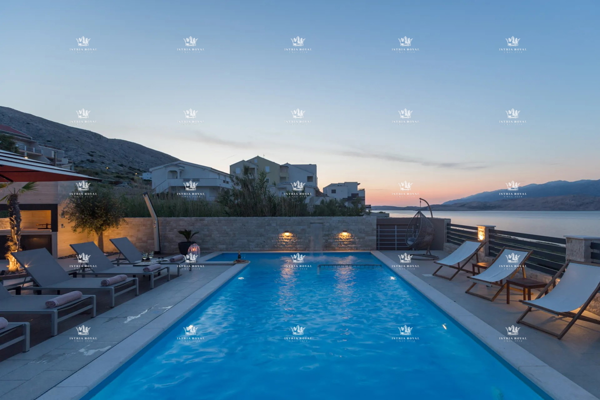 Villa di lusso con vista mare e piscina – Pag, 130 m dalla spiaggia