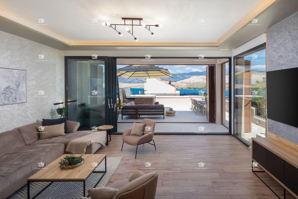 Villa di lusso con vista mare e piscina – Pag, 130 m dalla spiaggia