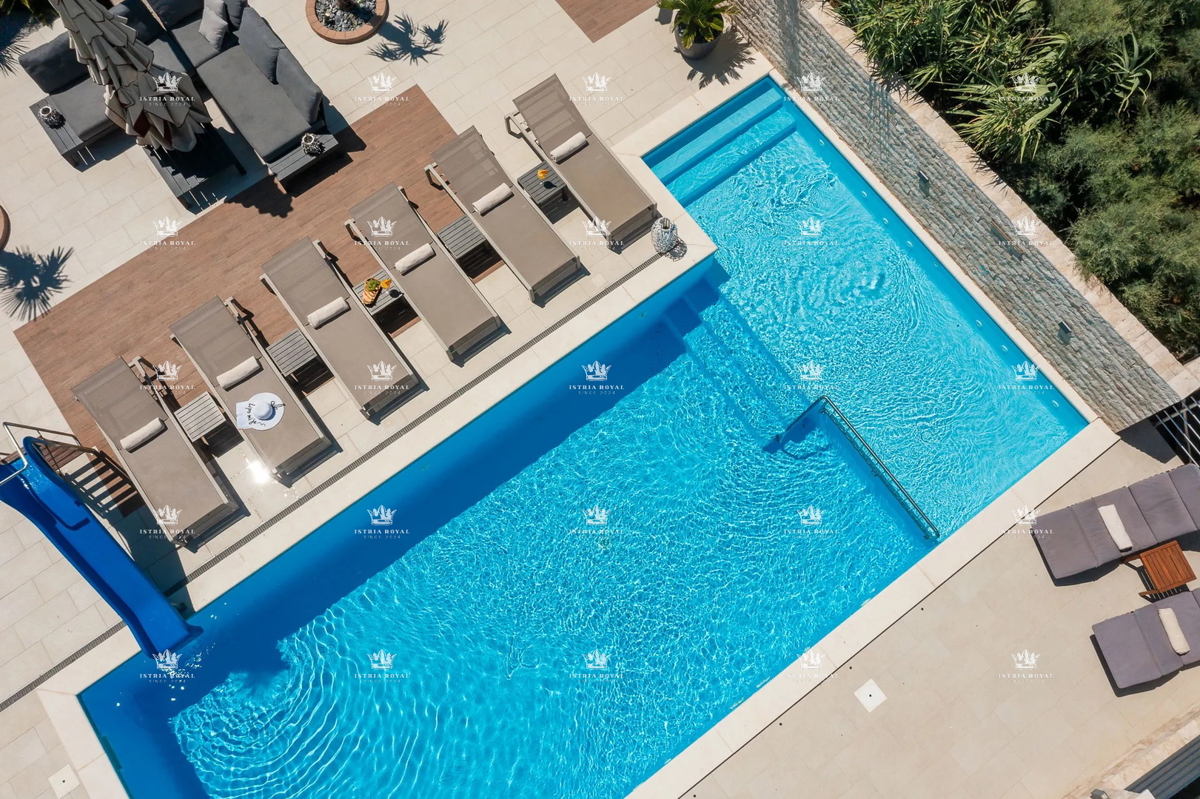 Villa di lusso con vista mare e piscina – Pag, 130 m dalla spiaggia