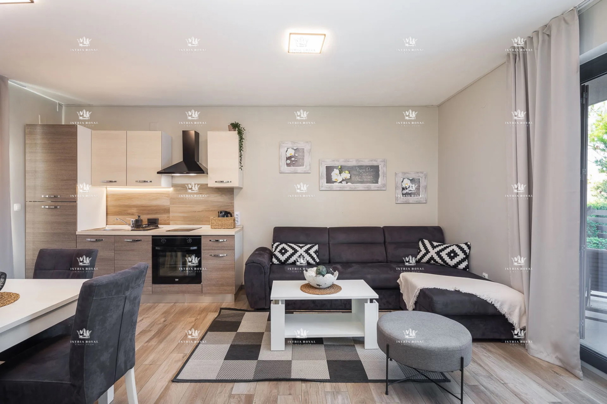 Villa di lusso con vista mare e piscina – Pag, 130 m dalla spiaggia