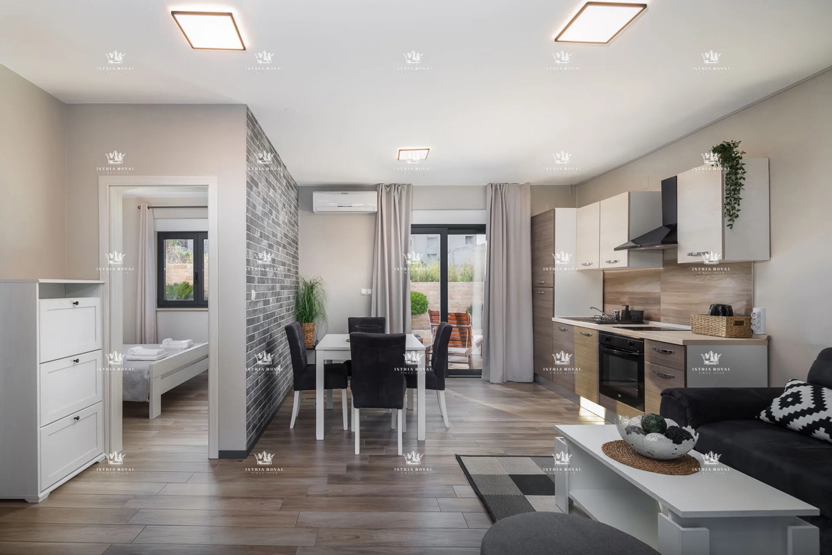 Villa di lusso con vista mare e piscina – Pag, 130 m dalla spiaggia