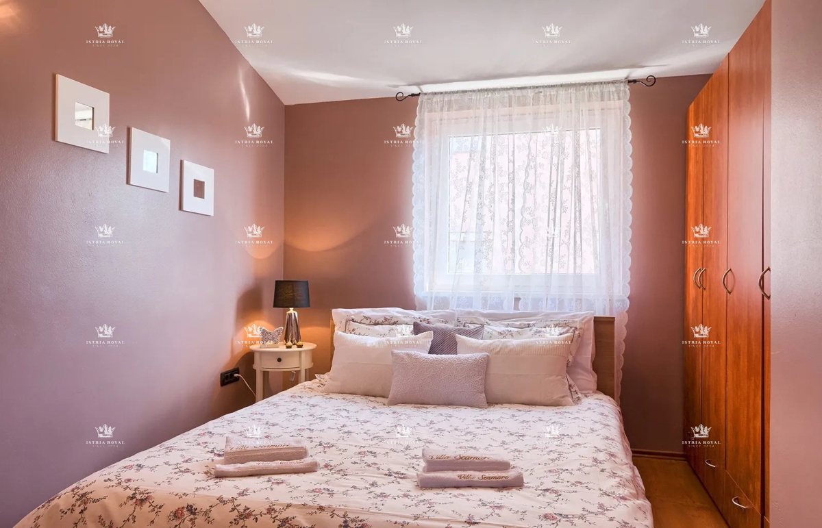 IN VENDITA – Villa di lusso con piscina e centro benessere a Pola, 260 m², 4 appartamenti, a 650 m dal mare