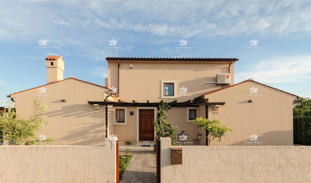 Vendita casa in Istria – Nuova costruzione con piscina a Valtura, 4 camere, a 2 km dal mare!