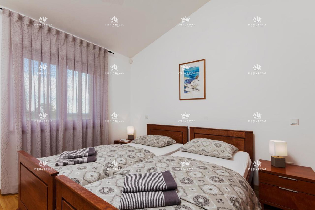 Vendita casa in Istria – Nuova costruzione con piscina a Valtura, 4 camere, a 2 km dal mare!