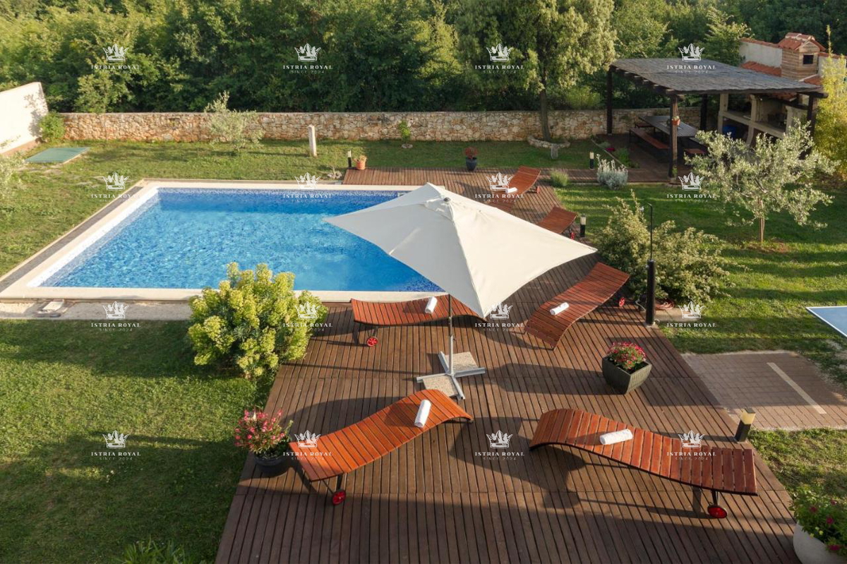 Vendita casa in Istria – Nuova costruzione con piscina a Valtura, 4 camere, a 2 km dal mare!
