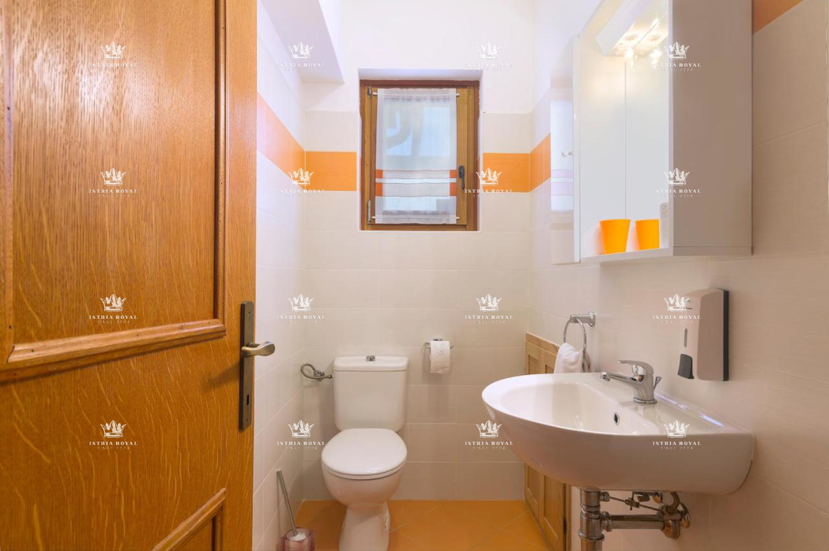 Vendita casa in Istria – Nuova costruzione con piscina a Valtura, 4 camere, a 2 km dal mare!