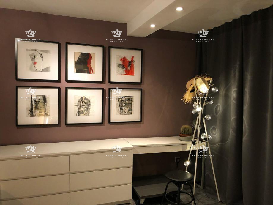 Istra, Červar Porat, appartamento 47m2, fronte mare, primo piano sul mare, 1 camera da letto + soggiorno con angolo cottura, terrazza,