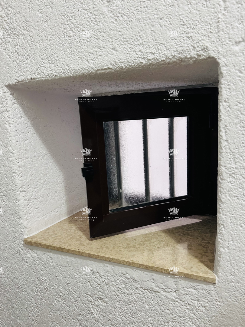 Istra, Buje, centro, casa 150m2, 3 camere da letto + soggiorno, abitabile