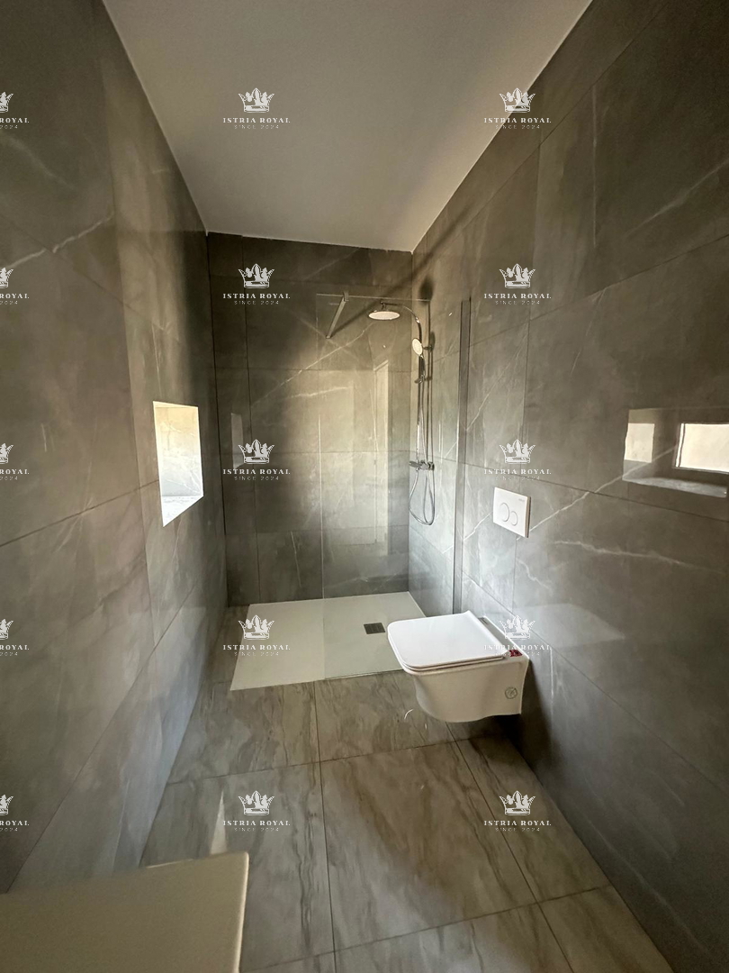 VENDITA ESCLUSIVA, ISTRIA, POREČ – GEDIĆI, CASA IN PIETRA ISTRIANA RISTRUTTURATA IN RIGA, 195m², 3CAM+SOGGIORNO, TERRAZZA 30m², VISTA MARE