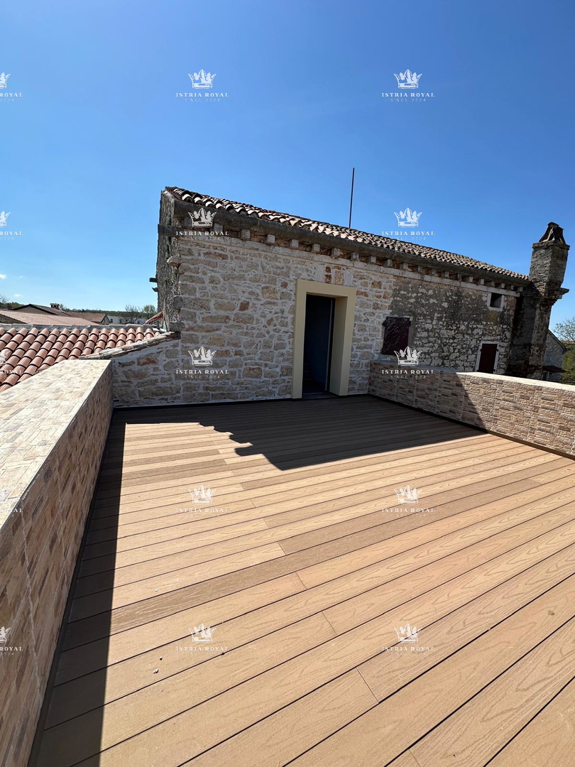 VENDITA ESCLUSIVA, ISTRIA, POREČ – GEDIĆI, CASA IN PIETRA ISTRIANA RISTRUTTURATA IN RIGA, 195m², 3CAM+SOGGIORNO, TERRAZZA 30m², VISTA MARE