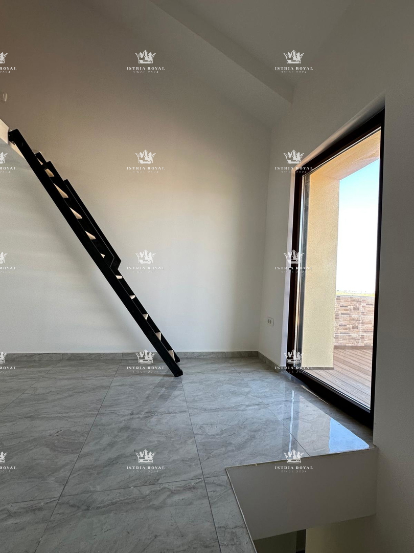 VENDITA ESCLUSIVA, ISTRIA, POREČ – GEDIĆI, CASA IN PIETRA ISTRIANA RISTRUTTURATA IN RIGA, 195m², 3CAM+SOGGIORNO, TERRAZZA 30m², VISTA MARE