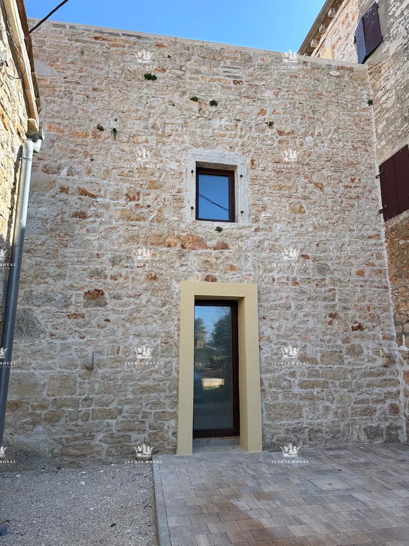 VENDITA ESCLUSIVA, ISTRIA, POREČ – GEDIĆI, CASA IN PIETRA ISTRIANA RISTRUTTURATA IN RIGA, 195m², 3CAM+SOGGIORNO, TERRAZZA 30m², VISTA MARE