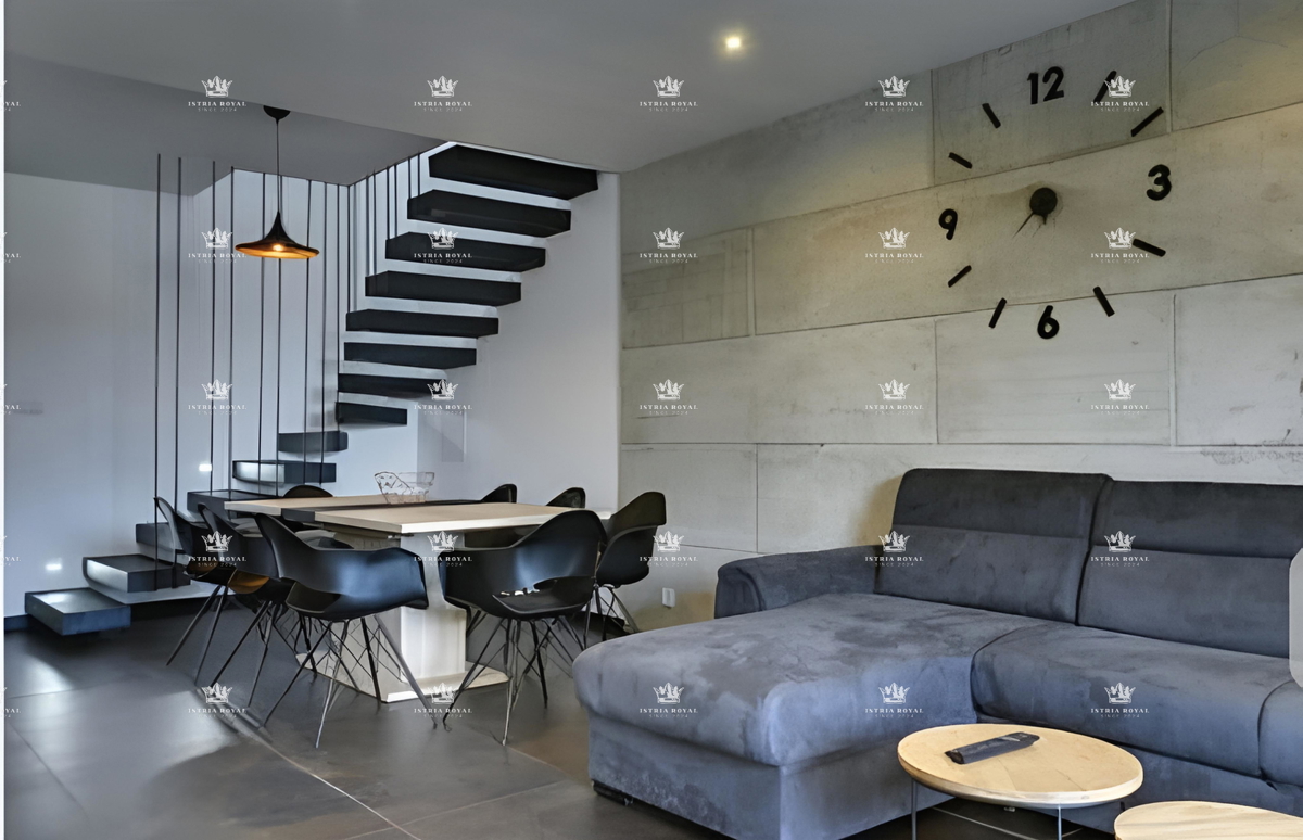 Istra, Pula, attico su due piani di 112m2