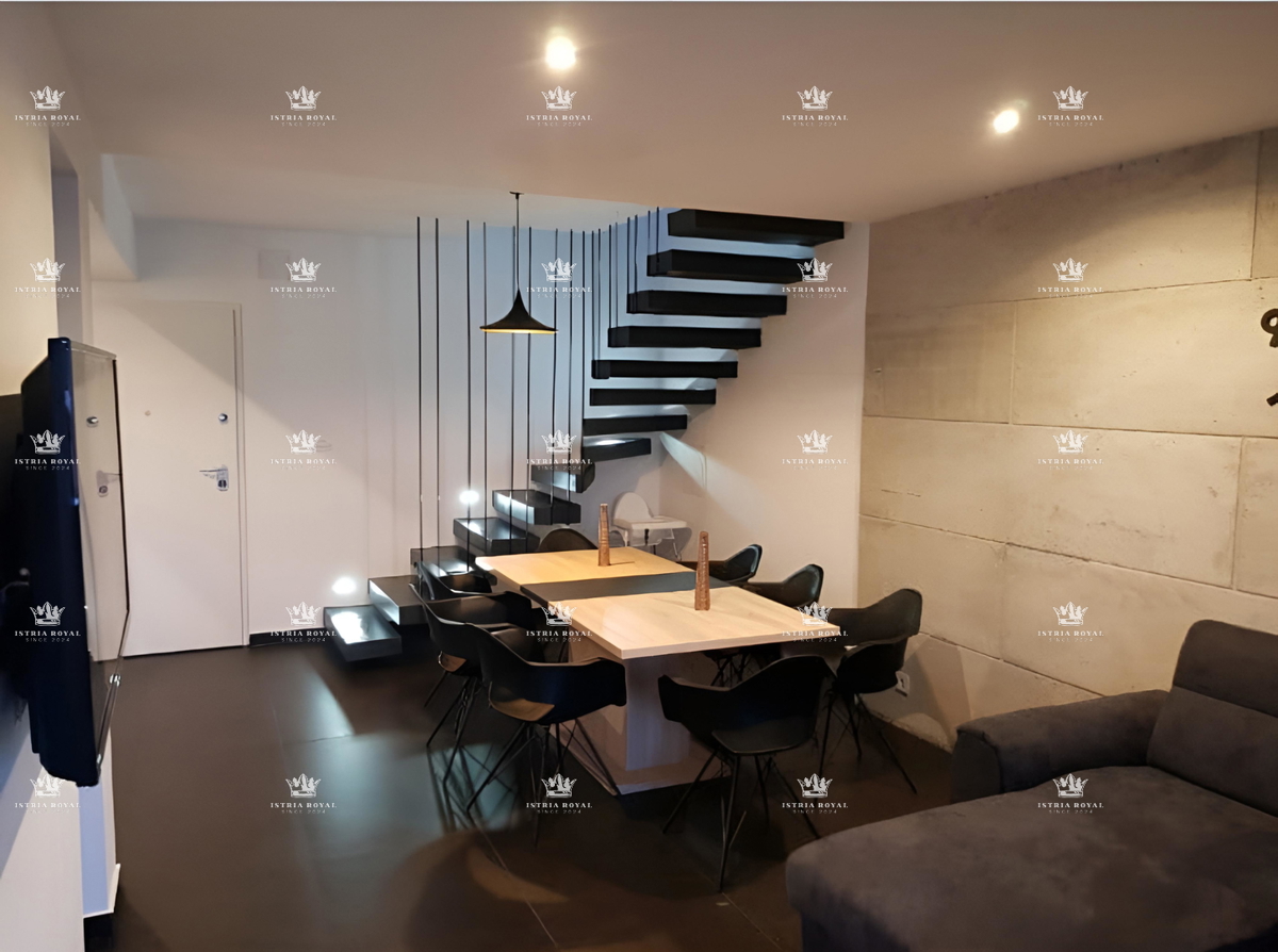 Istra, Pula, attico su due piani di 112m2