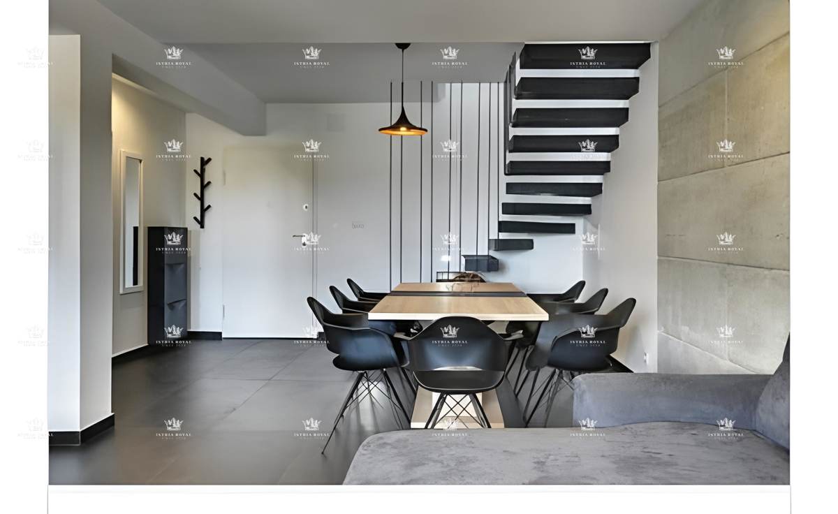 Istra, Pula, attico su due piani di 112m2