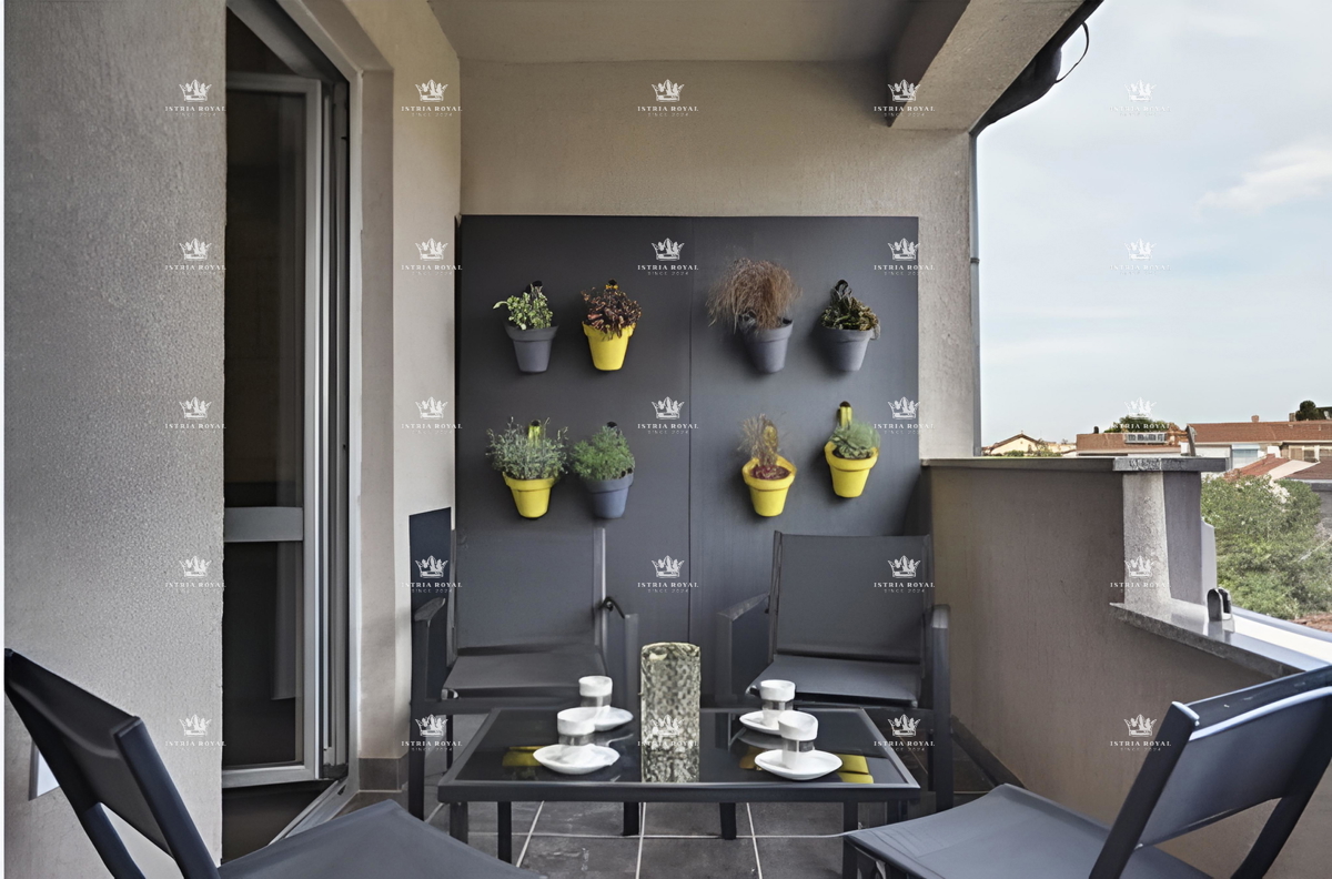 Istra, Pula, attico su due piani di 112m2