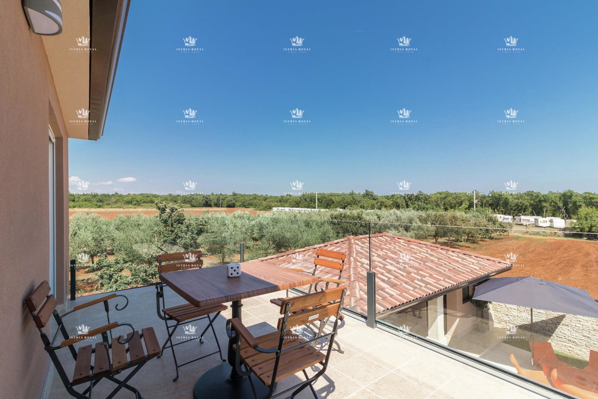 Villa di lusso con piscina in vendita – Istria, Valtura (600m², 9 bagni, 13 stanze) | Ideale per turismo!