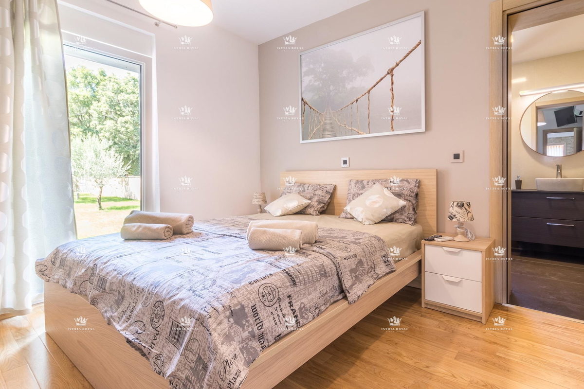 Villa di lusso con piscina in vendita – Istria, Valtura (600m², 9 bagni, 13 stanze) | Ideale per turismo!