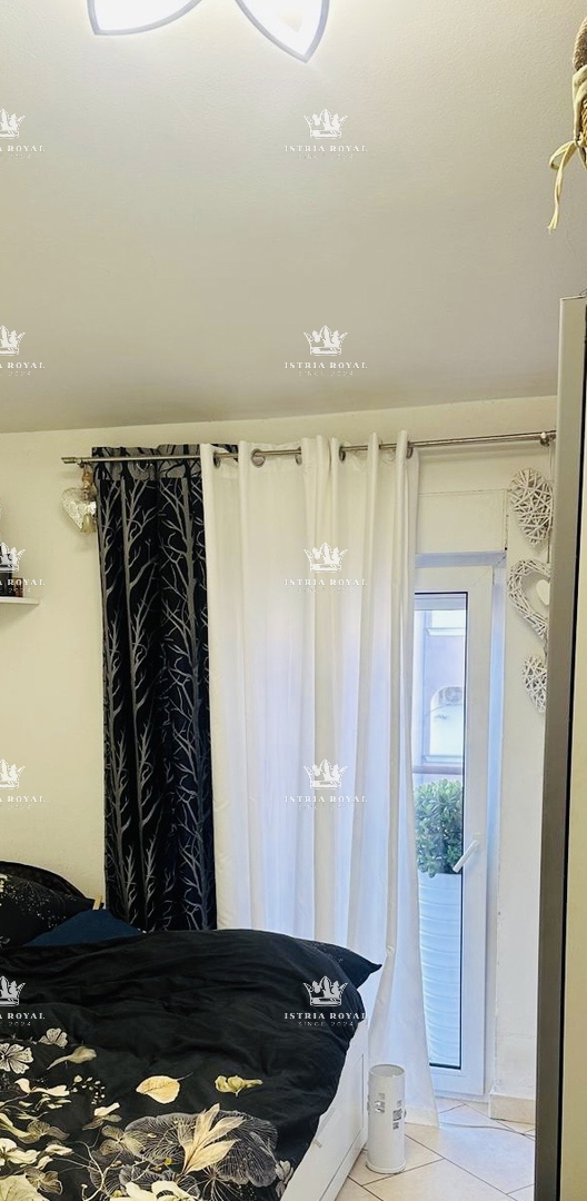 Istra, Pula, appartamento 2SS+DB, 51m2, due balconi, ripostiglio