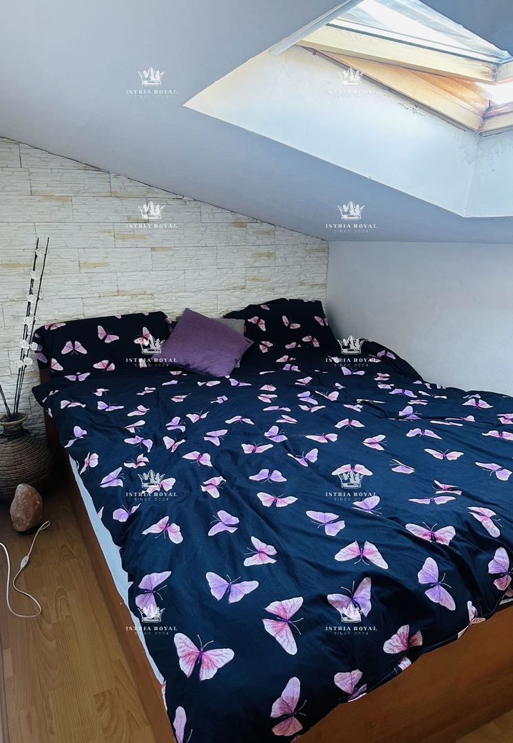 Istra, Pula, appartamento 2SS+DB, 51m2, due balconi, ripostiglio