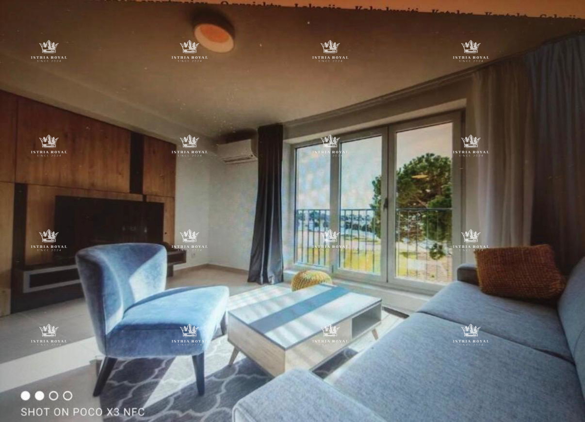 Istra, Umag appartamento 59m2, primo piano fronte mare, resort, piscina, garage, di lusso