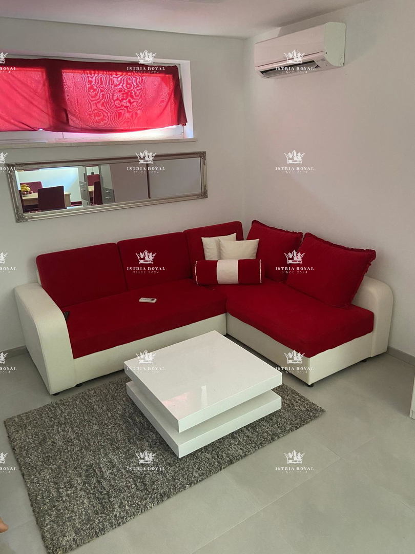 Appartamento in Vendita a Pola – Nuova Costruzione, 2 Camere da Letto + Soggiorno, Terrazza, Giardino, Posto Auto – Esclusivo!