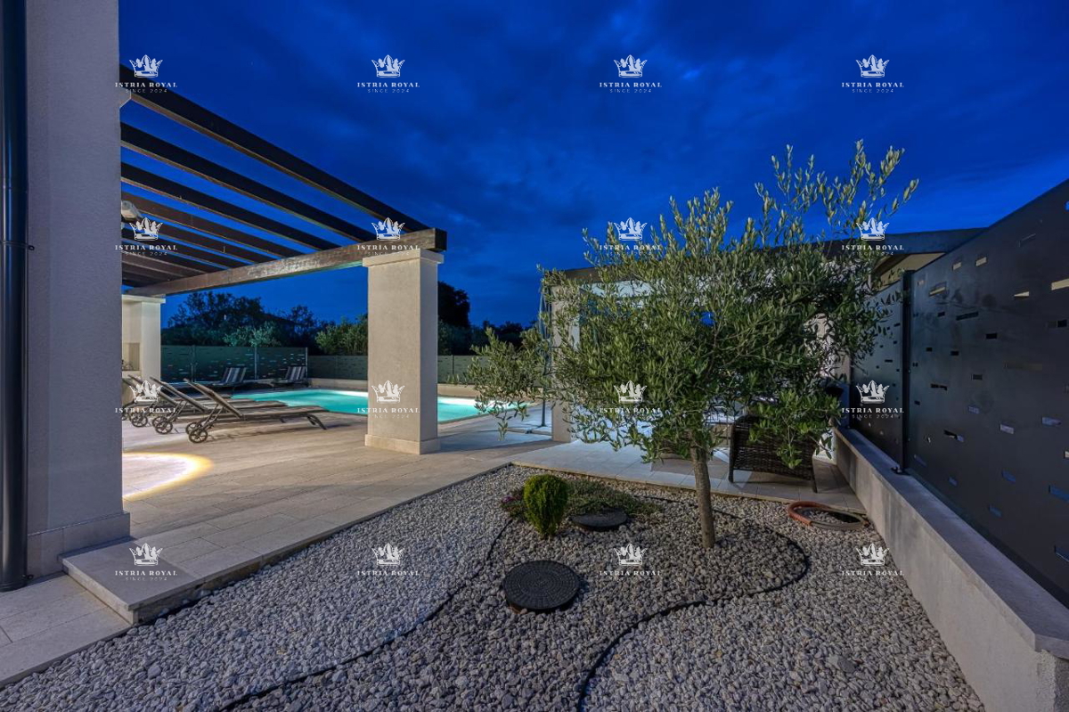 ISTRA, GALIŽANA – Villa di lusso indipendente con piscina, 150 m², 3 camere da letto – IN VENDITA!