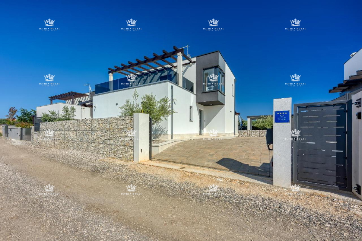 ISTRA, GALIŽANA – Villa di lusso indipendente con piscina, 150 m², 3 camere da letto – IN VENDITA!