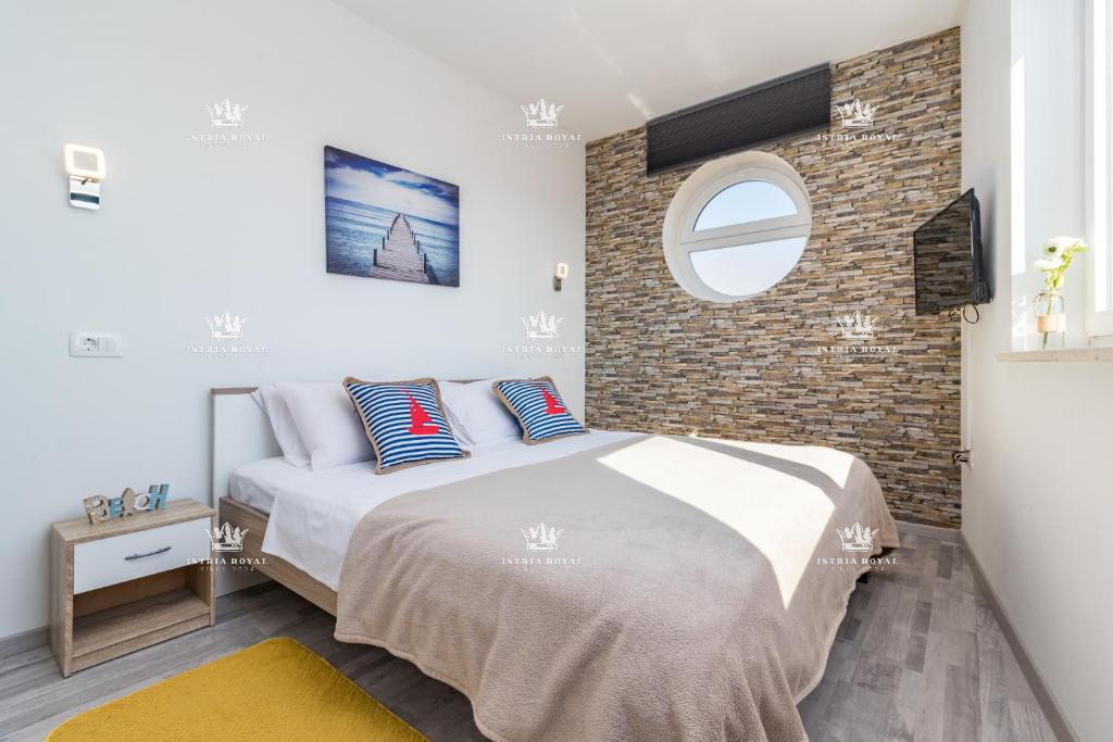 Villa in vendita a Medulin con 6 appartamenti – Nuova costruzione con piscina e vicinanza alla spiaggia, ideale per investimento, Pola, Istria.