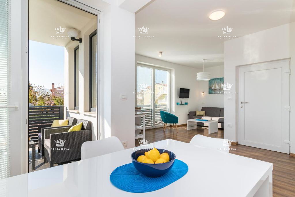 Villa in vendita a Medulin con 6 appartamenti – Nuova costruzione con piscina e vicinanza alla spiaggia, ideale per investimento, Pola, Istria.