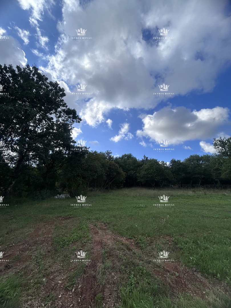 Istria, Baderna, lotto edificabile 1190m2, tutte le infrastrutture, destinazione M, vista mare