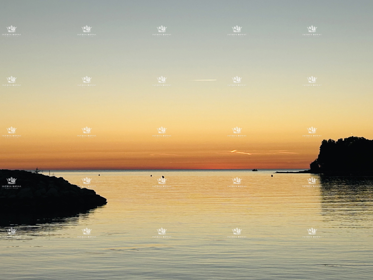 Attico di lusso a Novigrad – 102 m² + terrazza con vista mare, 2 posti auto