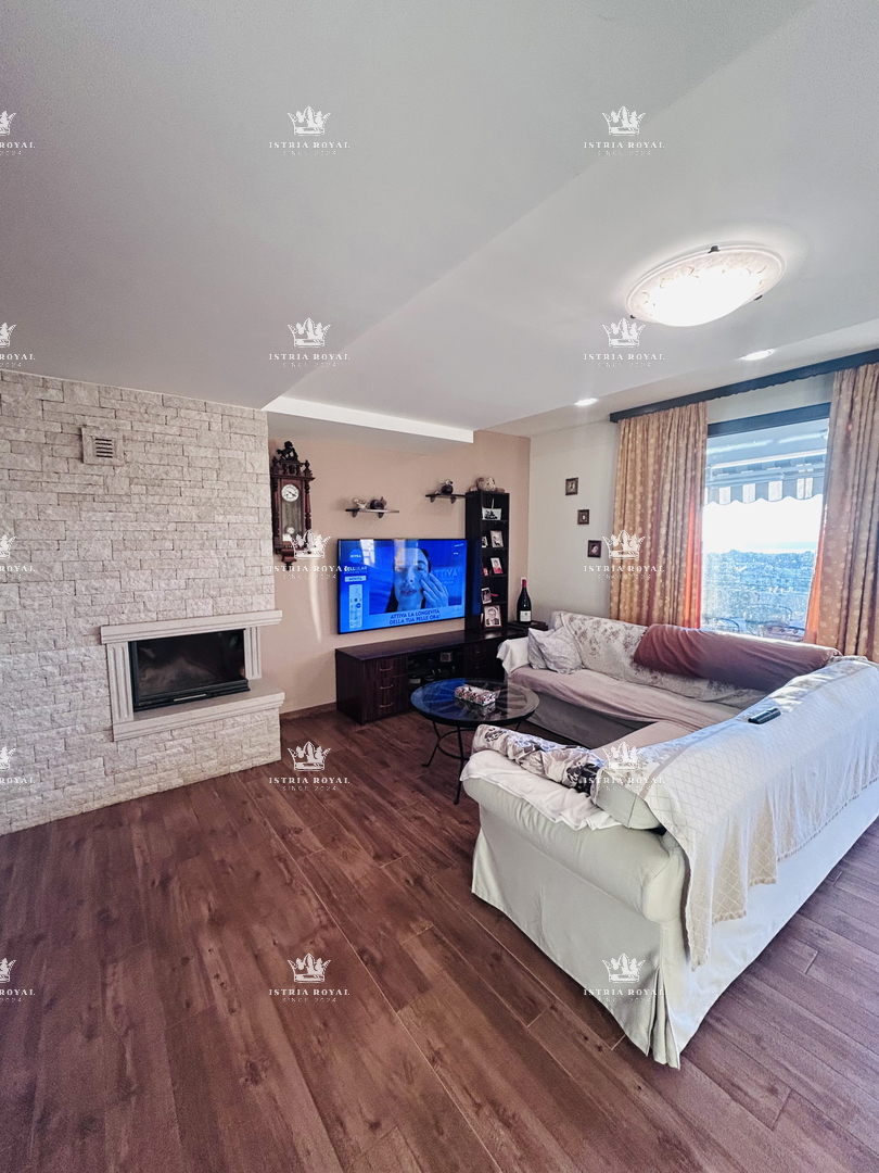 Attico di lusso a Novigrad – 102 m² + terrazza con vista mare, 2 posti auto