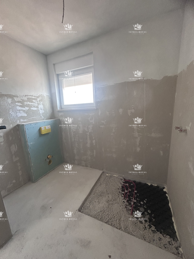 Istra, Umag, DUPLEX 100m2 con piscina 18m2, 3 camere da letto, vicino al mare