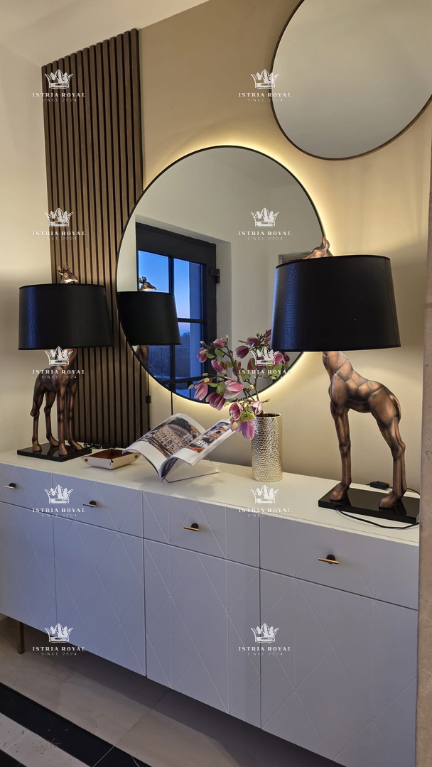 Istra, Buje, casa di lusso 384m2, vista mare e uliveto, lussuosa, sauna, cantina vini, parcheggio, 3 camere da letto + soggiorno doppio