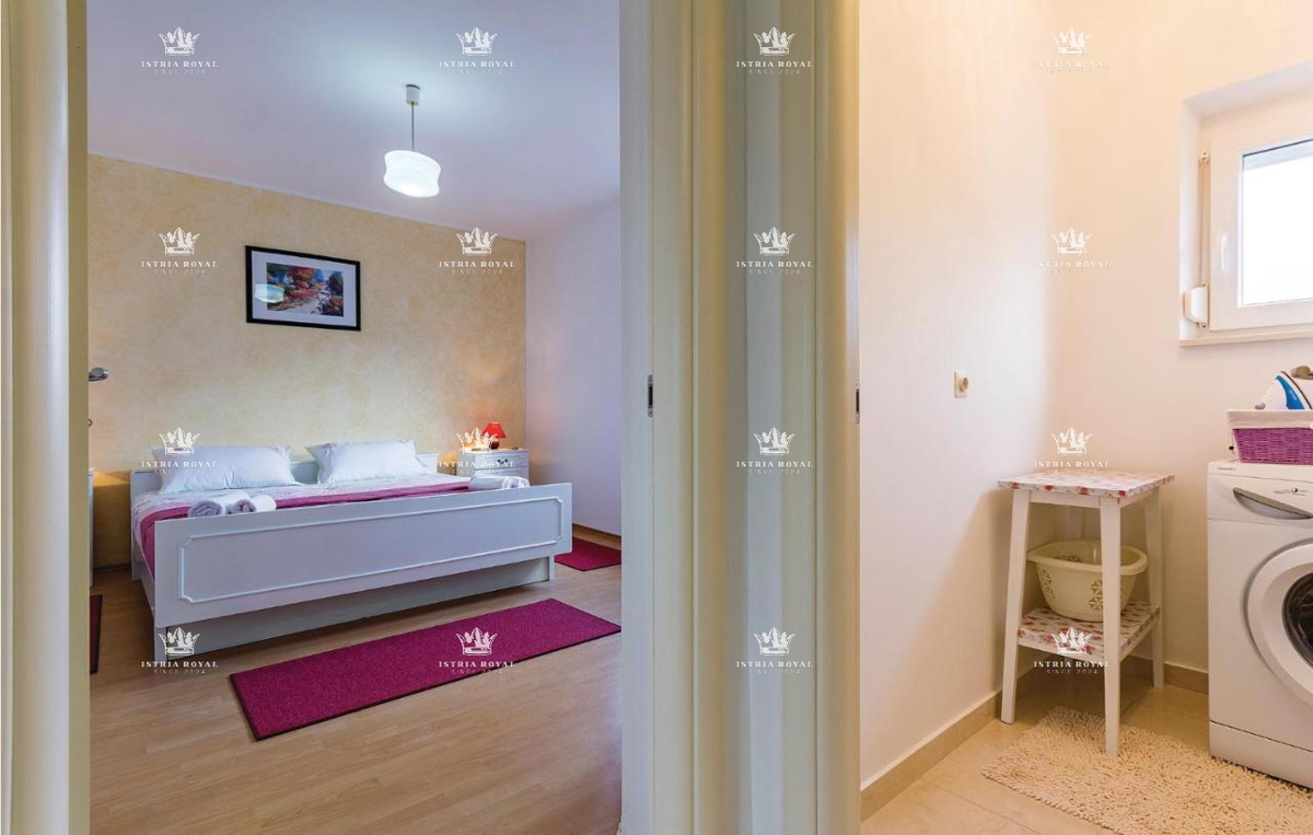 In vendita – Casa familiare con piscina a Pola, Valdebek – 220 m² di superficie abitabile + 400 m² di giardino!