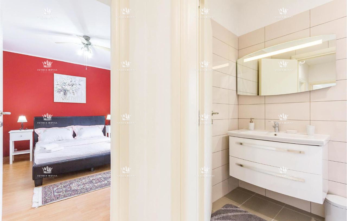 In vendita – Casa familiare con piscina a Pola, Valdebek – 220 m² di superficie abitabile + 400 m² di giardino!